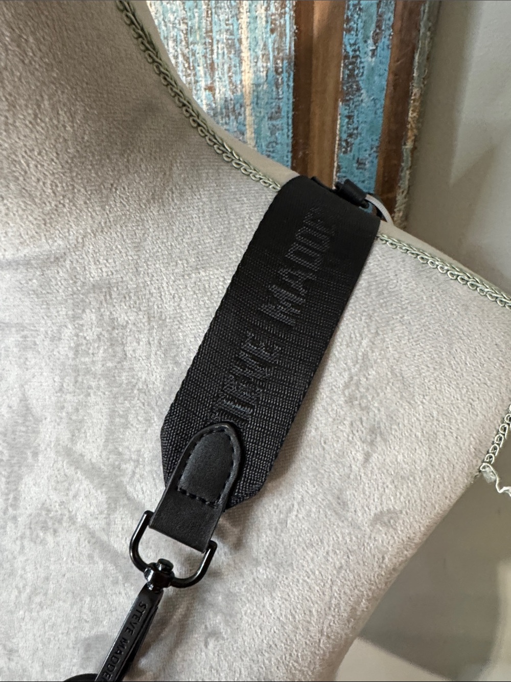 Steve Madden Black Crystal-Embellished Crossbody belt sling bag NWT - Picture 4 of 16